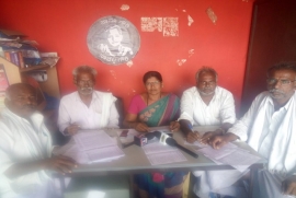 ಆಗಸ್ಟ್ 14ರಂದು ಸಾಮೂಹಿಕ ಸತ್ಯಾಗ್ರಹ ಅಹೋರಾತ್ರಿ ಧರಣಿ ನಡೆಸಲಾಗುವುದು ಎಂದು ಸಿಐಟಿಯು ತಾಲ್ಲೂಕು ಸಂಚಾಲಕಿ ಮಹದೇವಮ್ಮ ಪತ್ರಿಕಾಗೋಷ್ಠಿ.